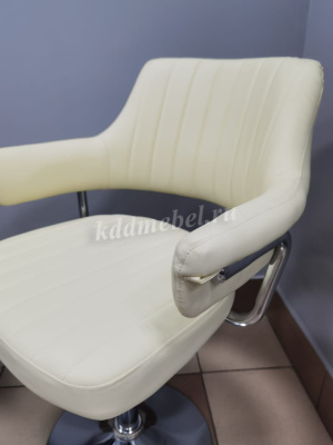 Стул офисный J-70 (Кремовый)